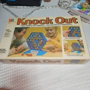 MILTON BRADLEY EUC VINTAGE 1978 KNOCK OUT GAME